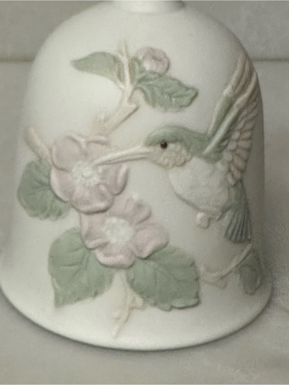 vintage bisque porcelain hummingbird dinner bell - Picture 4 of 6
